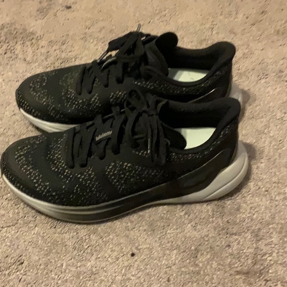 Lululemon Blissfeel 2 Women’s Running Shoe - Picture 2 of 3